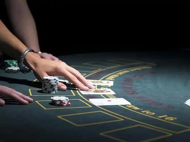 mmr80 ဂိမ်းလော်ဘီ Slots နှင့် Live Casino ဂိမ်းများ